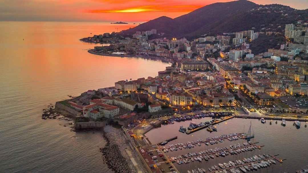 Marina'Home Ajaccio  Exterior photo